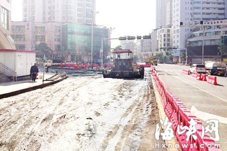 莆田涵江城区部分干道启动修复 部分路段半幅封闭